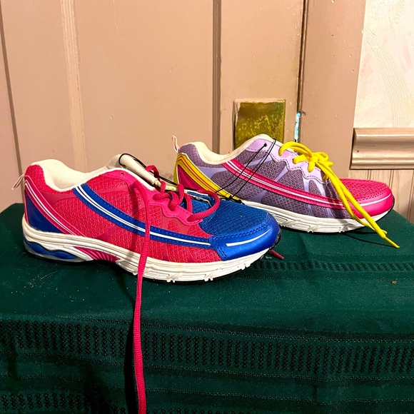 Danskin Now Shoes - DanSkin now size 6 sneaker